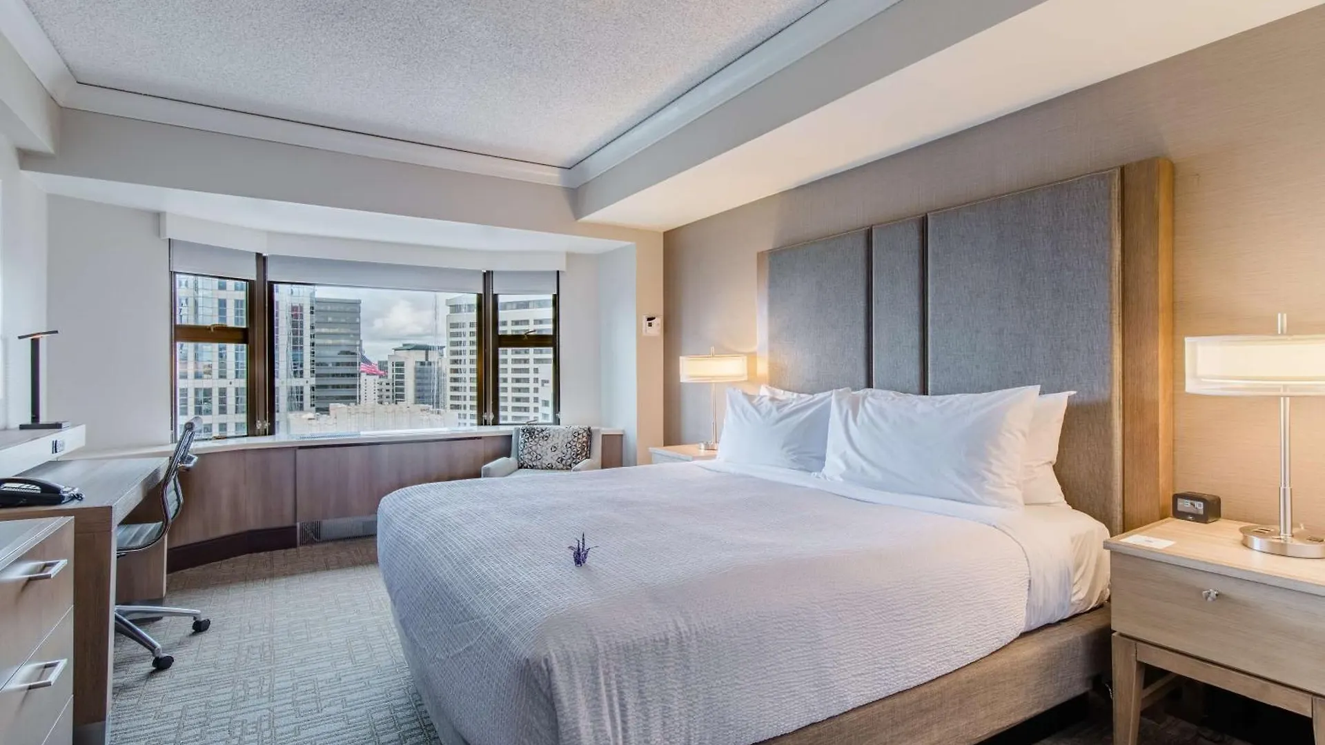 Coast Seattle Downtown Hotel By Apa