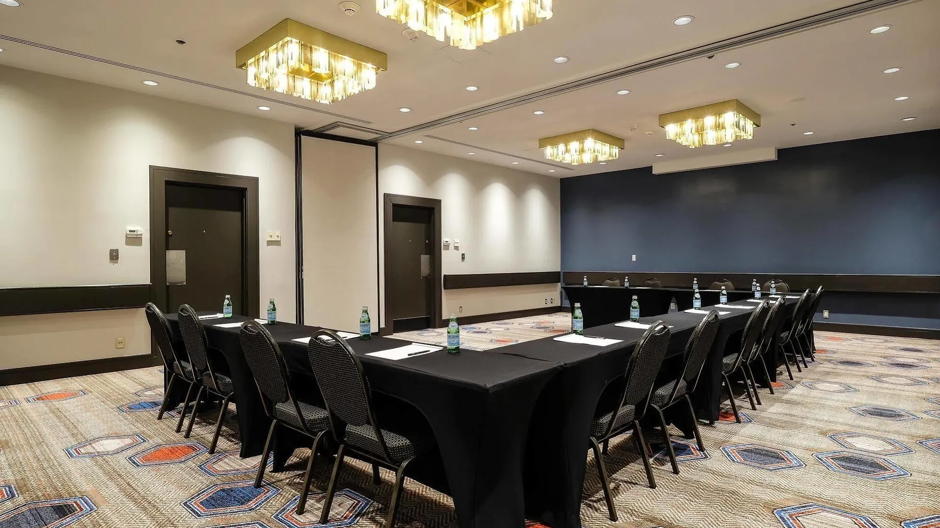 Coast Seattle Downtown Hotel By Apa 3*,