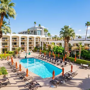 *** Hotel Palm Mountain & United States